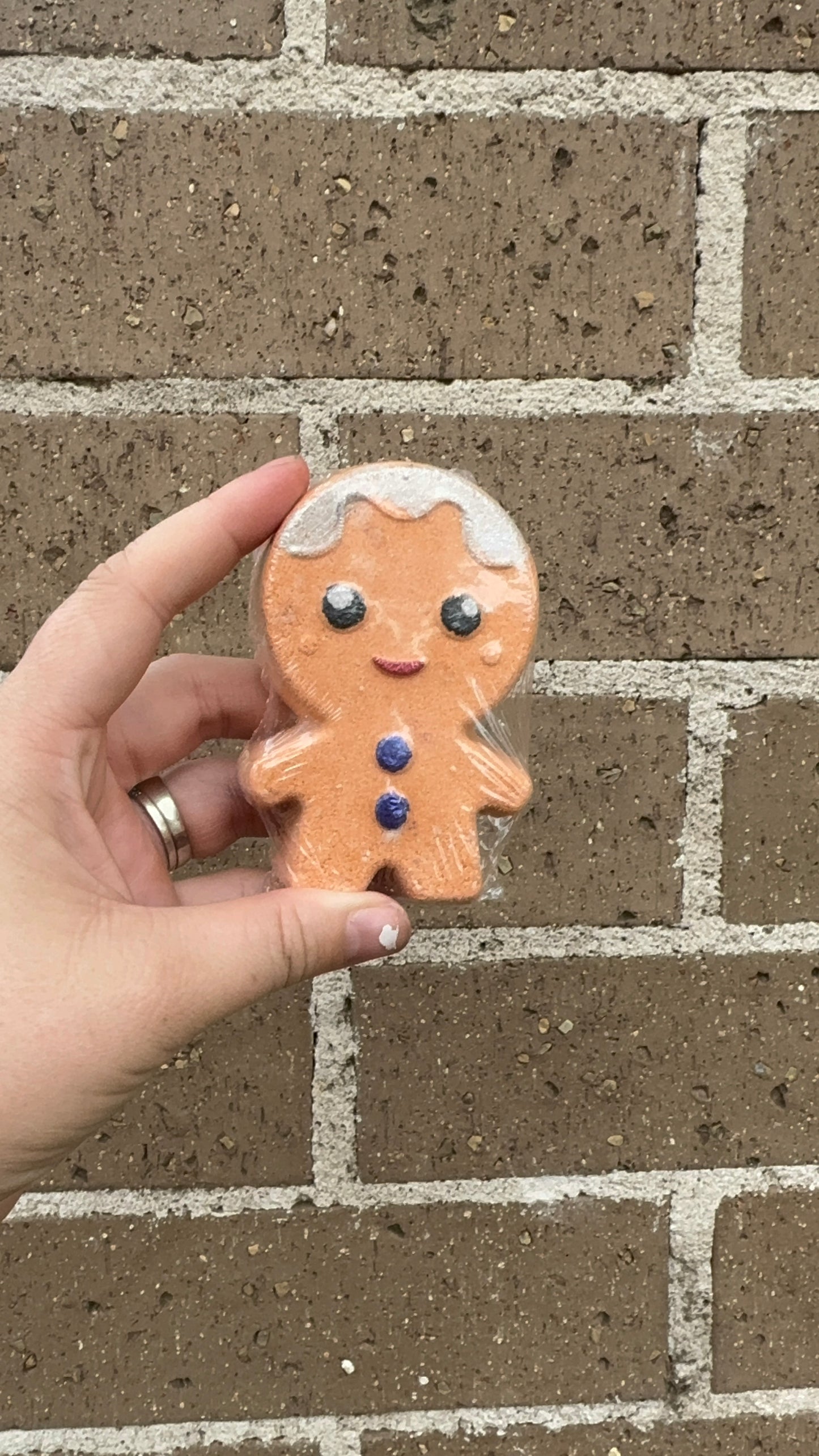 ginerbread bathbomb